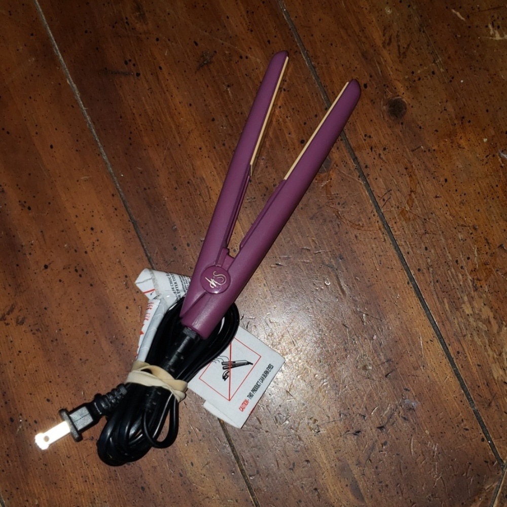 Hot N Silky Mini Hair Straightener